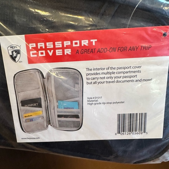 NWT Heys Travel Passport wallet & Cover Black - Picture 3 of 7
